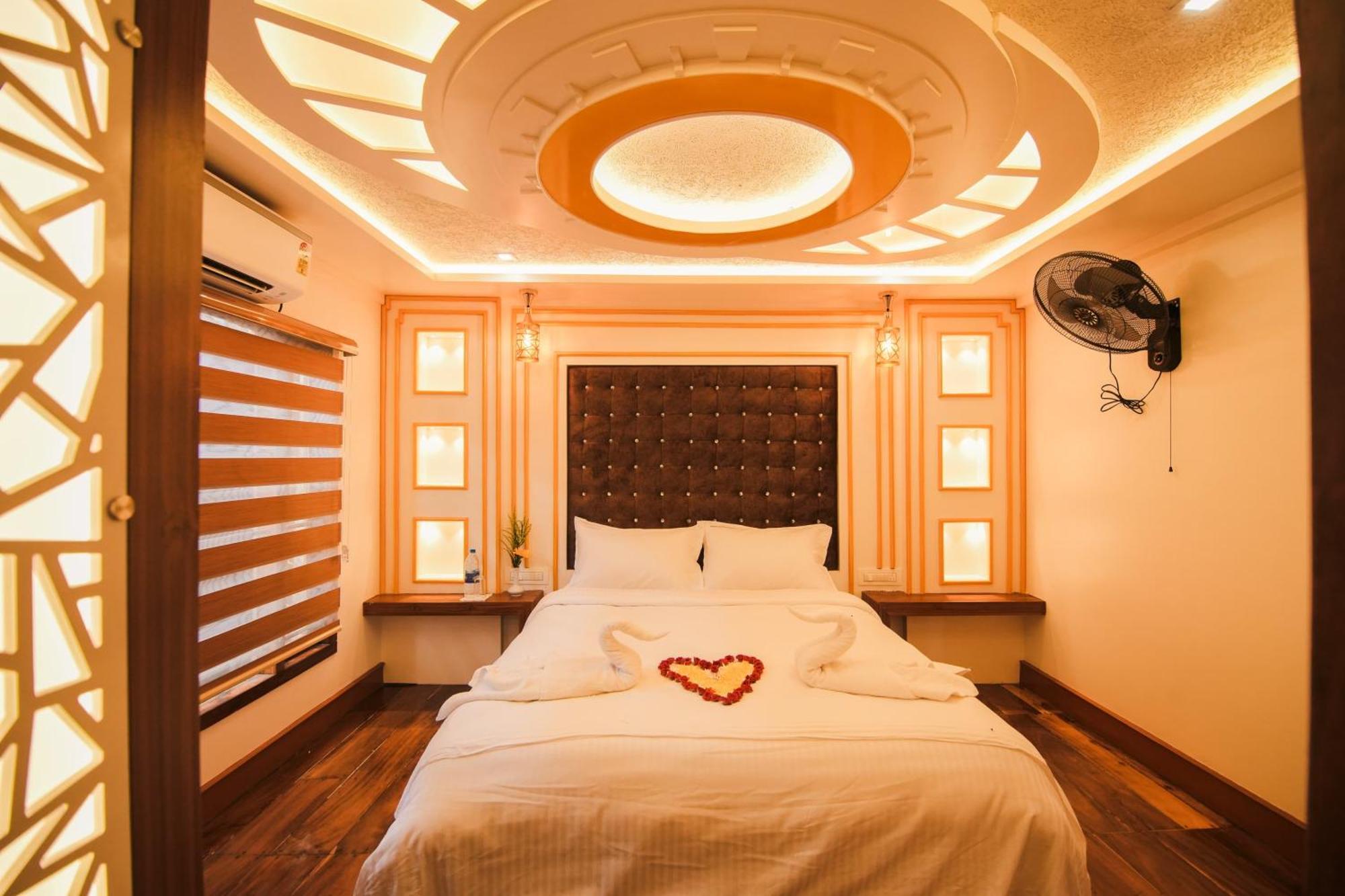 Kera Houseboats Alleppey Alappuzha Zewnętrze zdjęcie