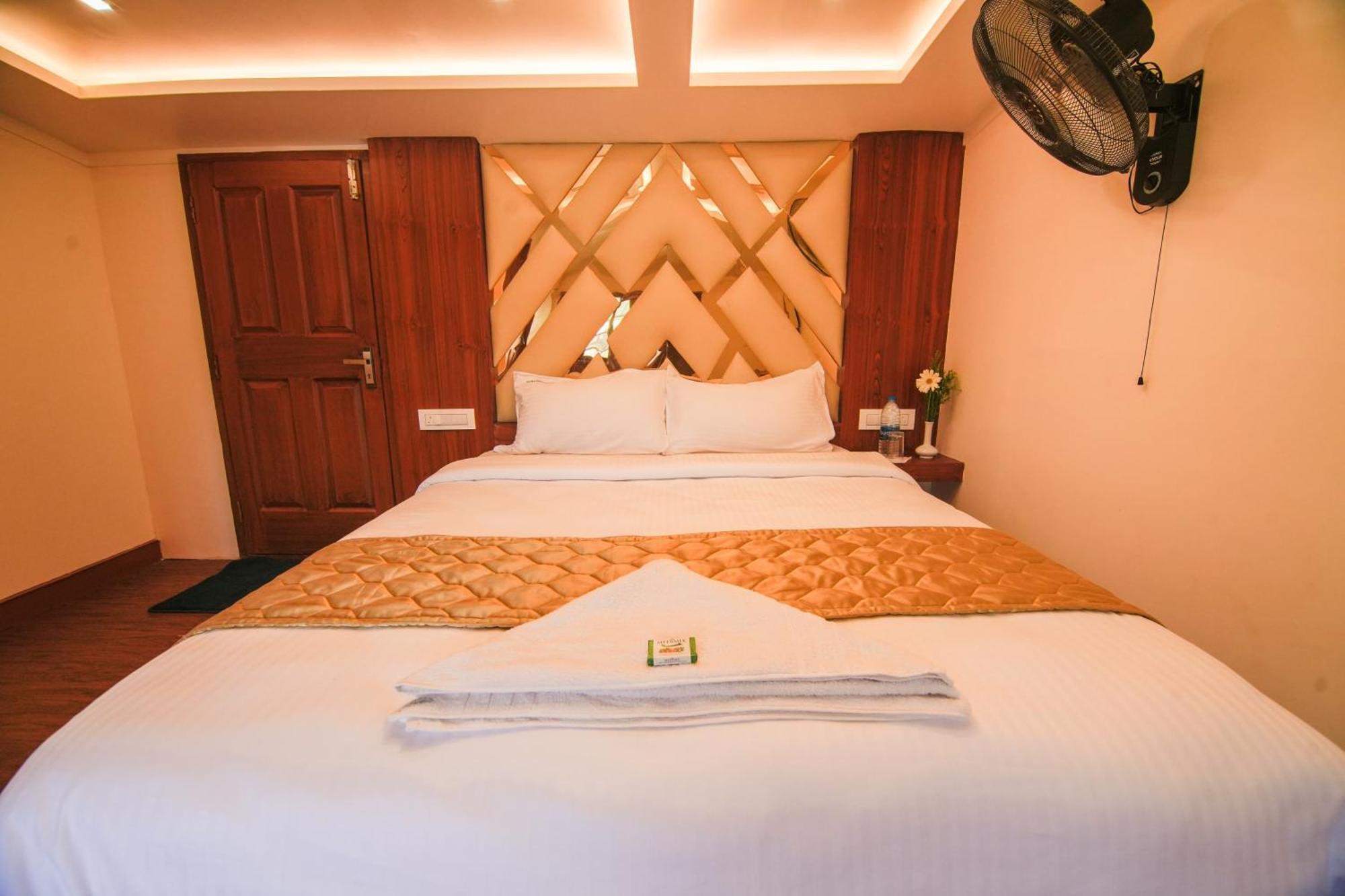 Kera Houseboats Alleppey Alappuzha Zewnętrze zdjęcie